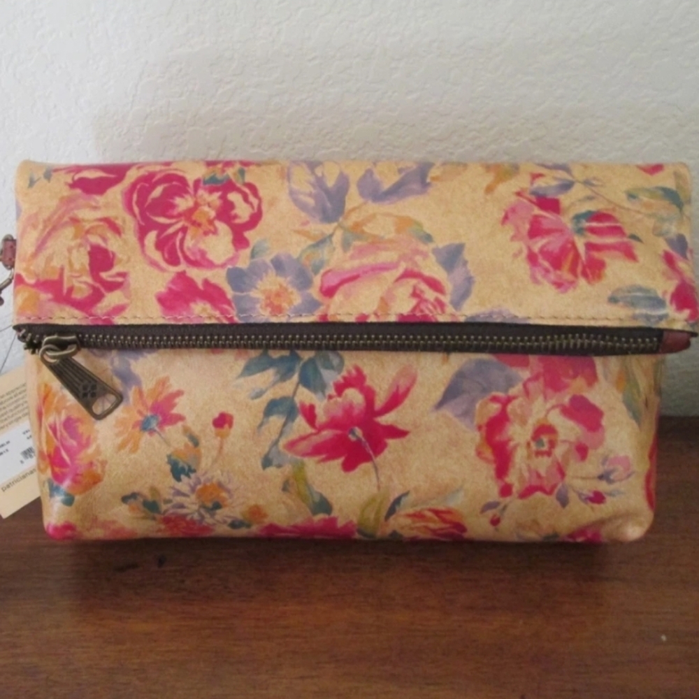 Patricia Nash Valeria Aegena Bloom Floral Zip Closure Women's Clutch